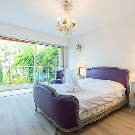 Sea View&gardens In Apartment