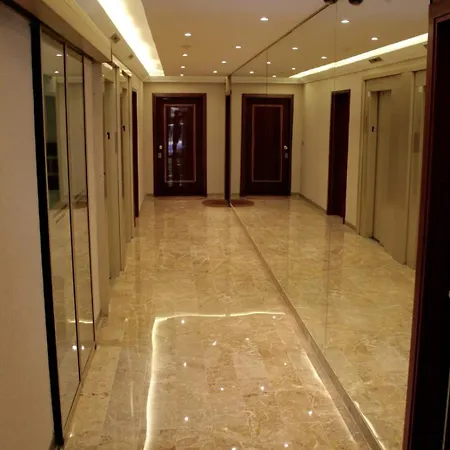 Sea View & Gardens In Апартаменти Антіб