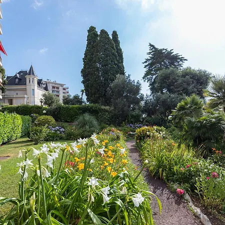 Sea View & Gardens In * Antibes