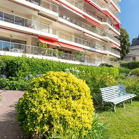 Apartment Sea View & Gardens In