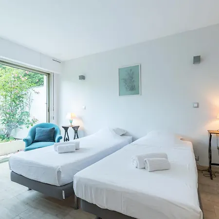 Sea View & Gardens In * أنتيب