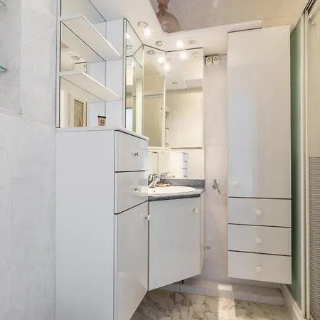 شقة Sea View & Gardens In *