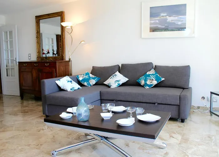 Sea View & Gardens In Апартаменты Антиб