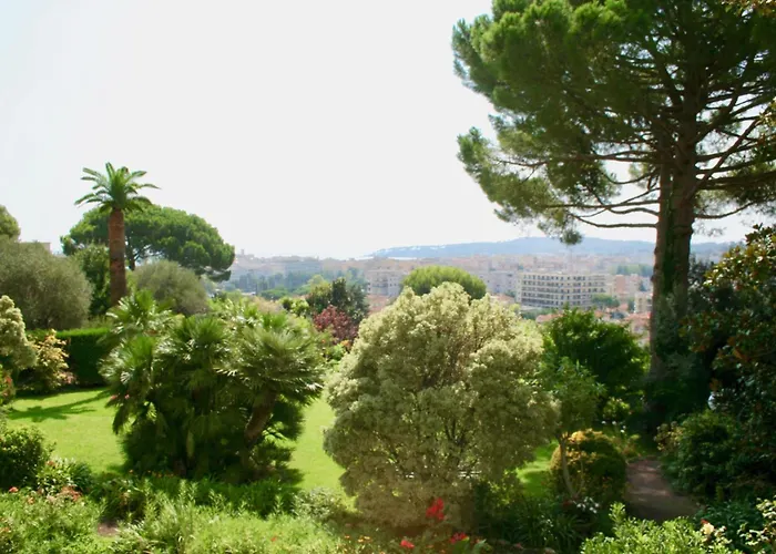 Sea View & Gardens In Апартаменты *