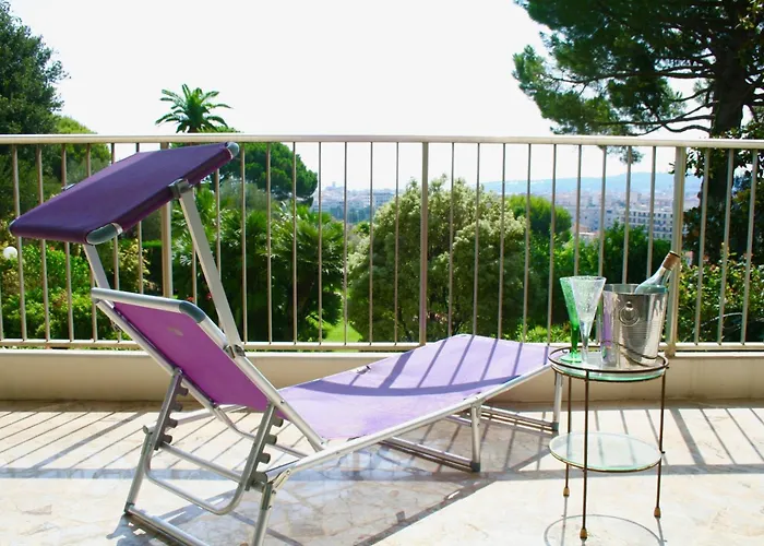 Апартаменты Sea View & Gardens In *