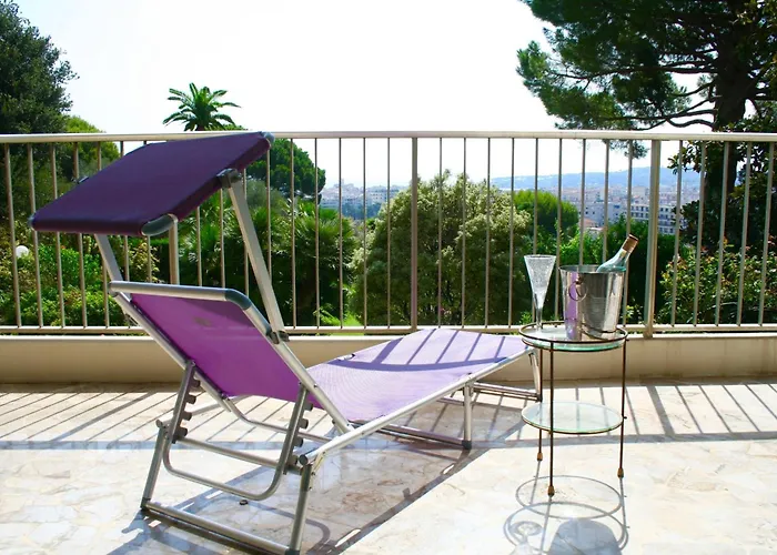 Sea View & Gardens In Апартаменты