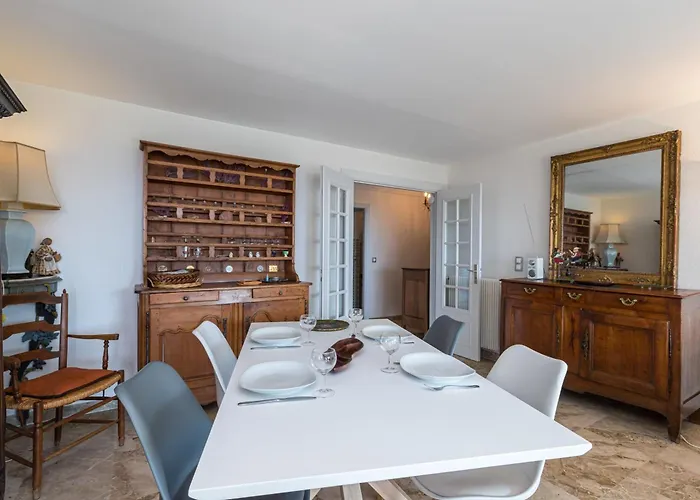 Sea View & Gardens In Апартаменты Антиб