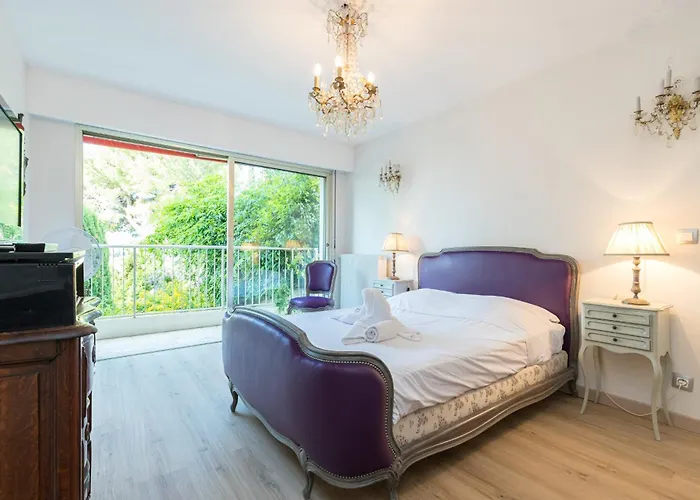 Sea View & Gardens In Апартаменты